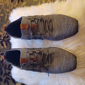 Cole Haan GrandMøtion Gray Stitchlite Lace Ups Size 13 (rarely worn)